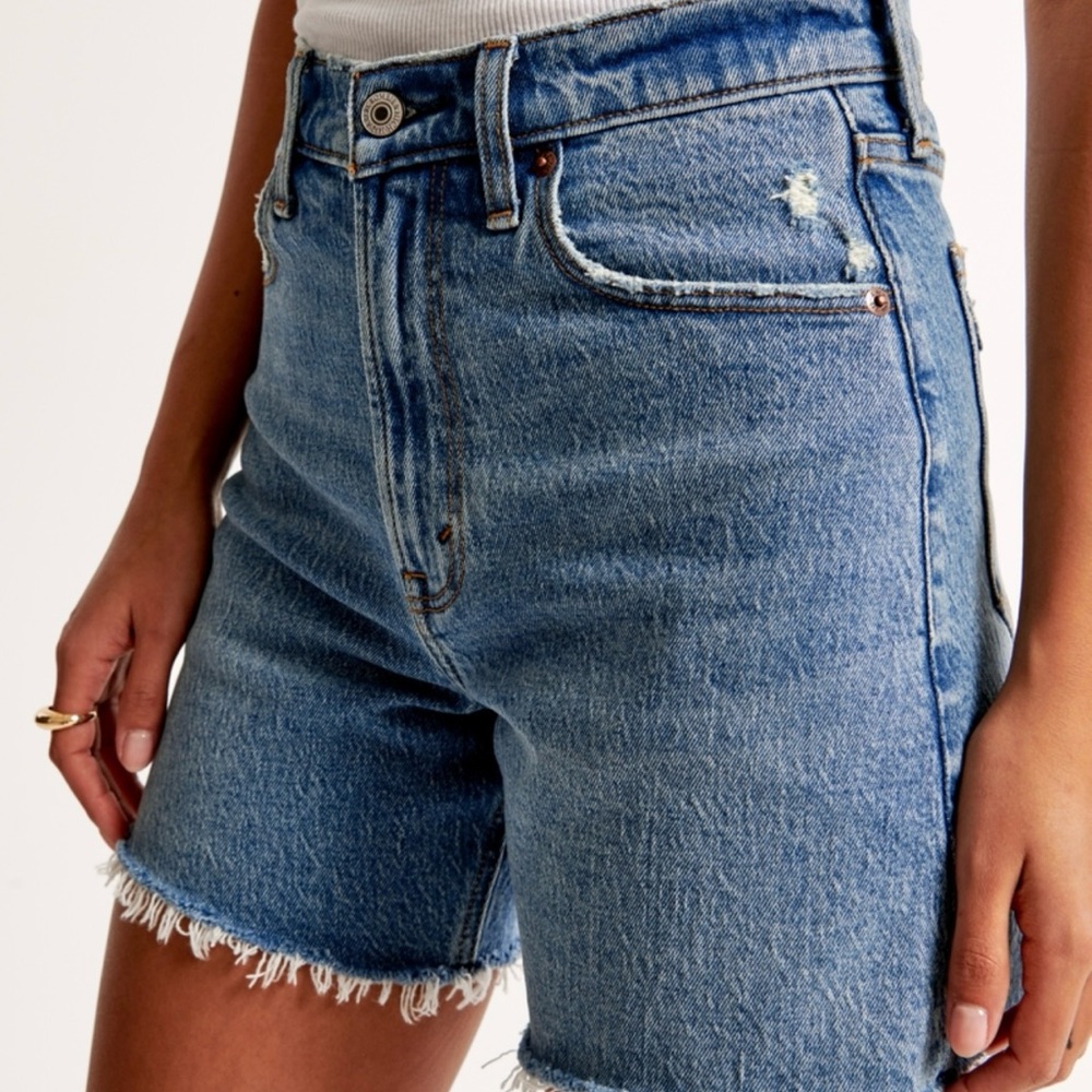 Abercrombie & Fitch High Rise Dad Short